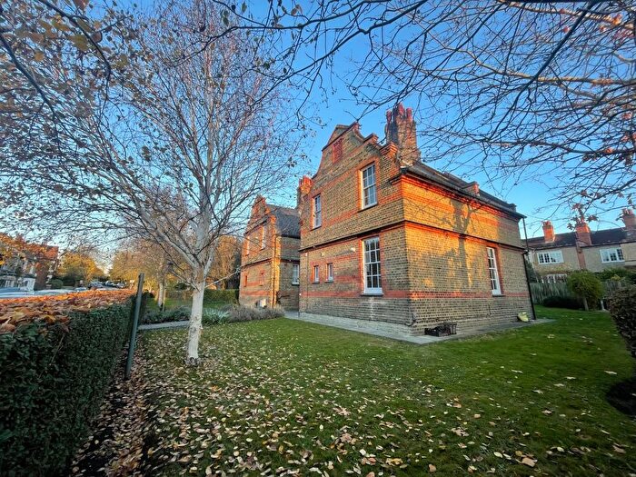 2 Bedroom Cottage To Rent In Calton Avenue, Dulwich, SE21