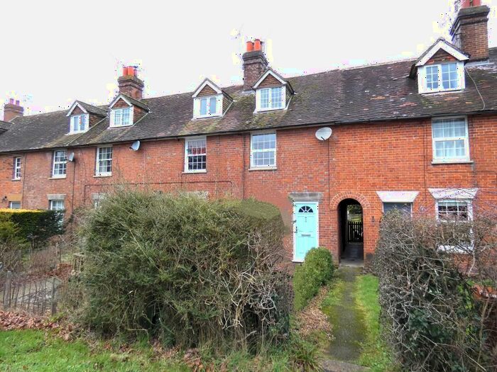 2 Bedroom Semi-Detached House To Rent In Camden Terrace, The Common, Sissinghurst, Kent, TN17