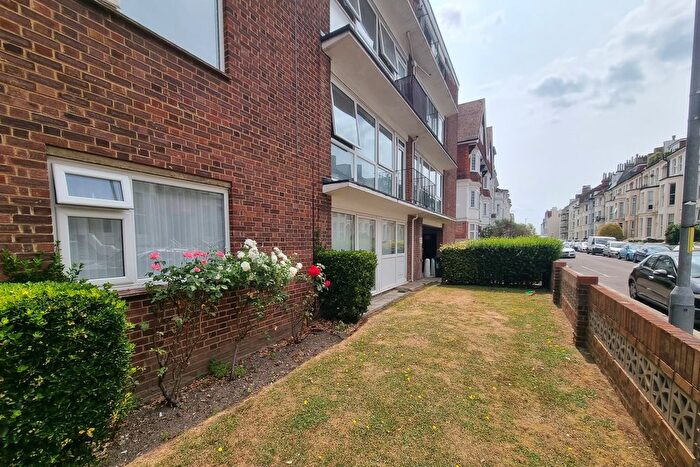 2 Bedroom Flat For Sale In Southsea, Hampshire, PO5