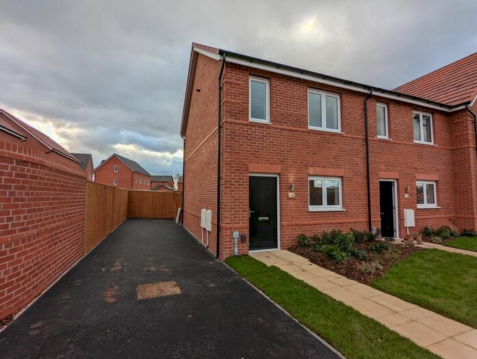 2 Bedroom Property To Rent In Alport Road, Mickleover, Derby, DE3