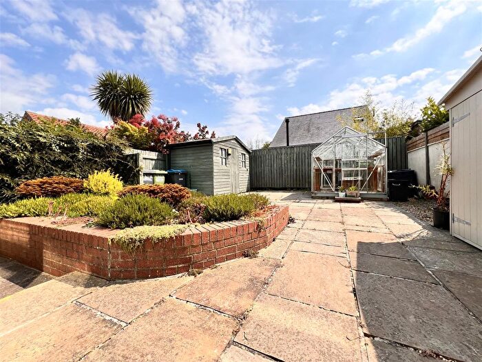 2 Bedroom Detached Bungalow For Sale In Main Street, Tollerton, YO61