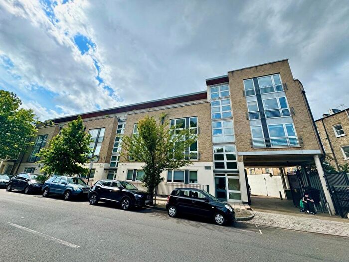 2 Bedroom Flat To Rent In Roman Way, Caledonian Road, N7