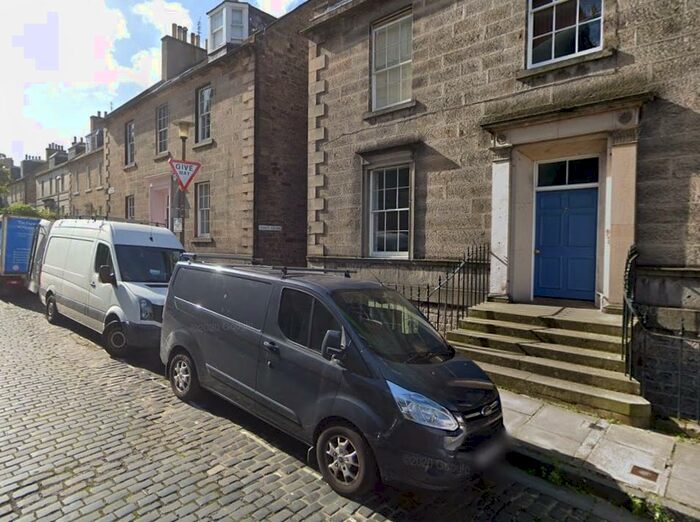3 Bedroom Flat To Rent In Gayfield Square, Edinburgh, EH1