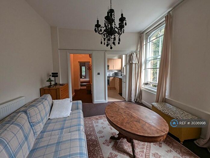 1 Bedroom Flat To Rent In Victoria Park, Dover, CT16