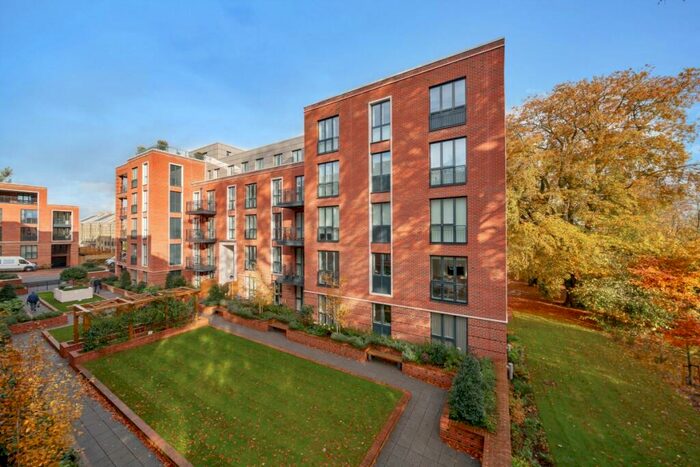 1 Bedroom Apartment To Rent In Fellowes Rise Winchester, SO22