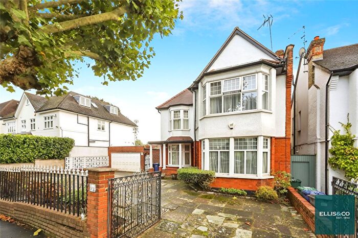 5 Bedroom Detached House For Sale In Beechwood Avenue, Finchley, N3