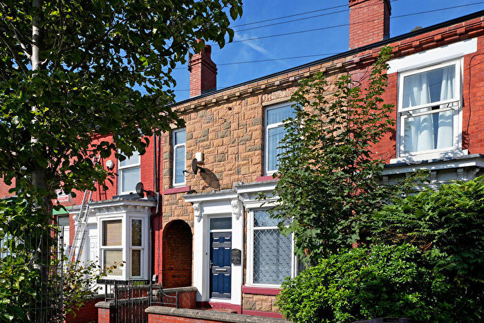 3 Bedroom Terraced House For Sale In South View Road, Nether Edge, Sheffield, S7