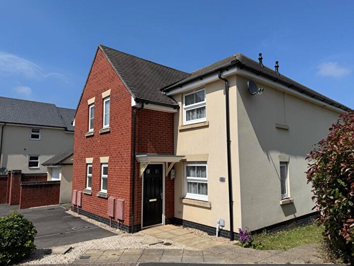 2 Bedroom Terraced House To Rent In Roscoff Road, Dawlish, EX7