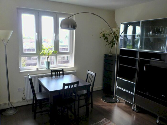 3 Bedroom Flat To Rent In Queen Caroline Street, London, W6