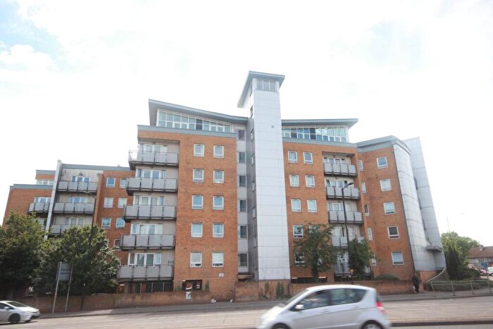 1 Bedroom Property To Rent In Bath Road, Slough, SL1