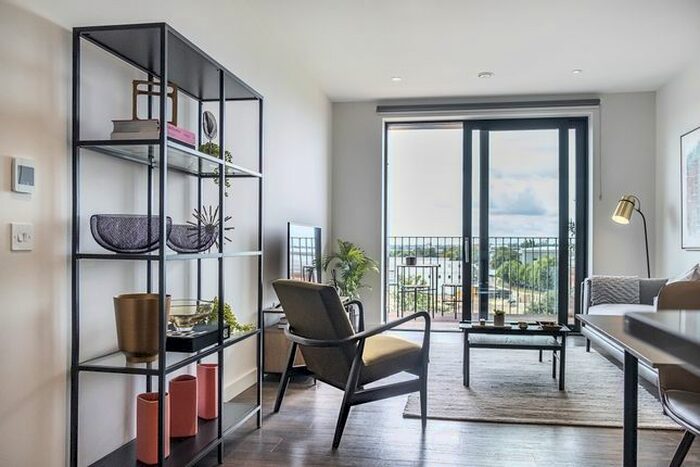 1 Bedroom Flat To Rent In Grenan Square, Greenford UB6