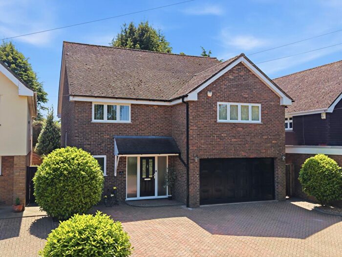 4 Bedroom Detached House For Sale In Woodward Heights, Grays, RM17
