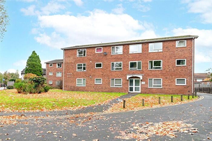 2 Bedroom Apartment For Sale In Poole Road, Wimborne, Dorset, BH21