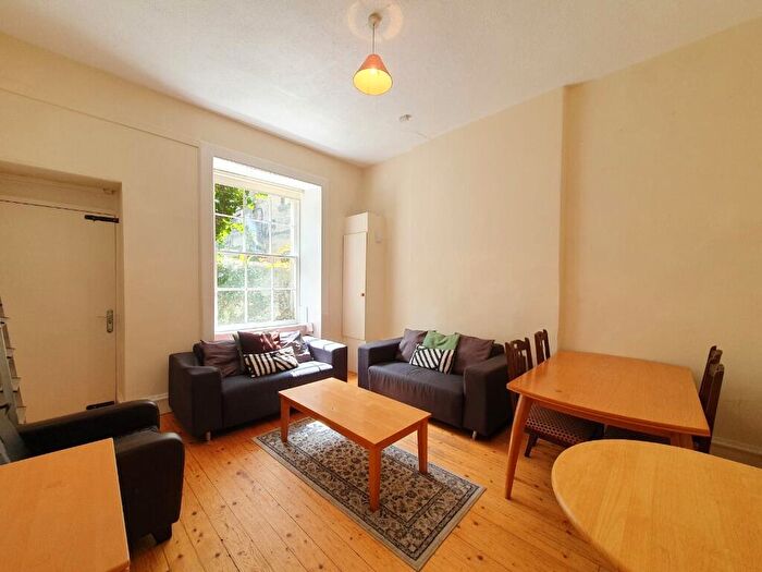 4 Bedroom Flat To Rent In Summerhall Square, Edinburgh, EH9