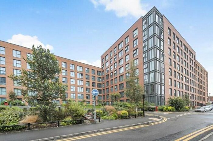1 Bedroom Flat To Rent In The Axium, Birmingham, B1