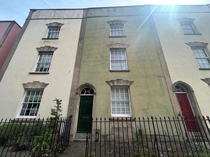 4 Bedroom House To Rent In Wapping Road, Bristol City Centre, BS1