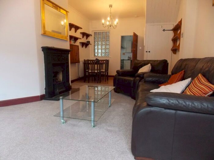 2 Bedroom Semi-Detached House To Rent In Shakleton Road, Coventry, CV5