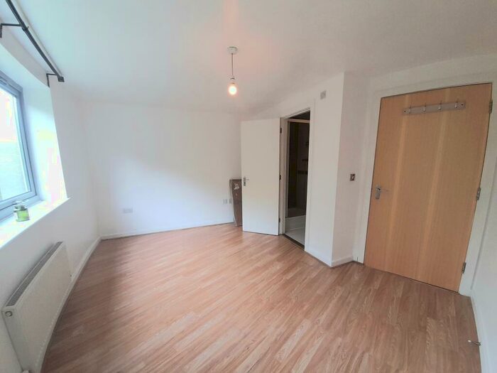 2 Bedroom Apartment To Rent In Staverton Grove, Broughton, MK10
