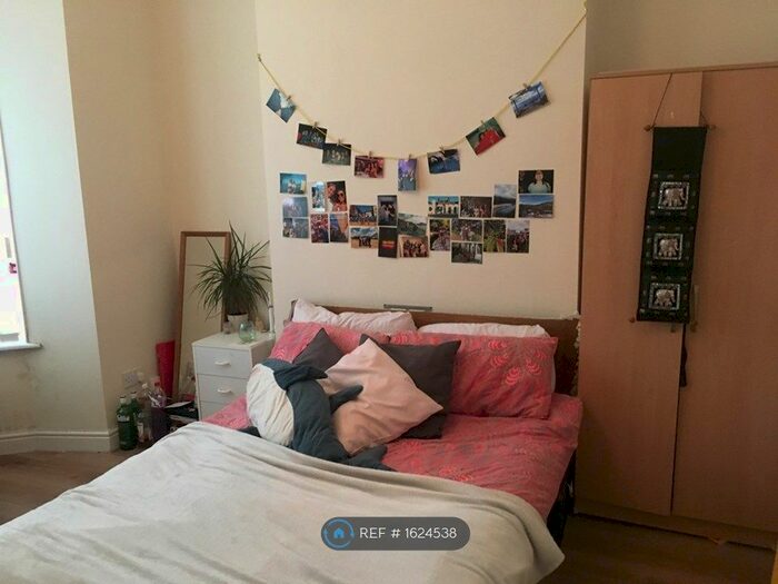 5 Bedroom Terraced House To Rent In Keppoch Street, Cardiff, CF24