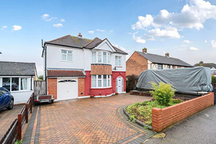 4 Bedroom Detached House For Sale In Versatile Family Living - Over Sq Ft - Begonia Avenue, ME8