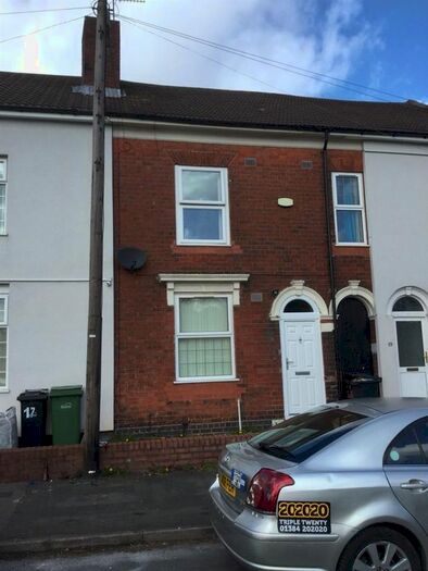 3 Bedroom Property To Rent In St. Johns Road, Dudley, DY2