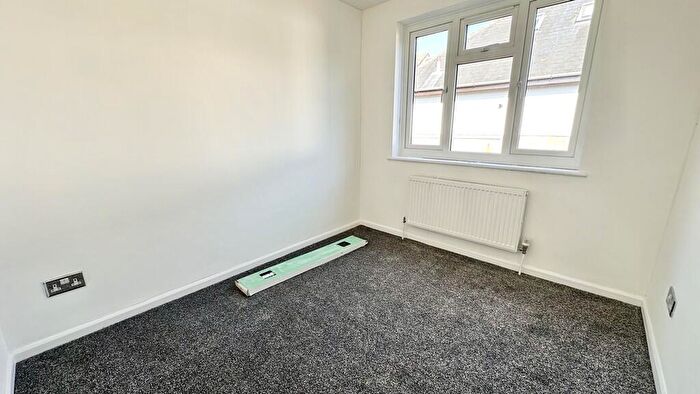 2 Bedroom Flat To Rent In Alexandra Court, Alexandra Road, Southend-on-Sea, SS1