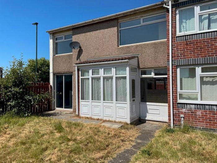 3 Bedroom Semi-Detached House To Rent In Blakey Close, Redcar, TS10