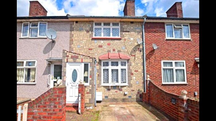 2 Bedroom Terraced House To Rent In Neville Gardens, Dagenham, Rm1