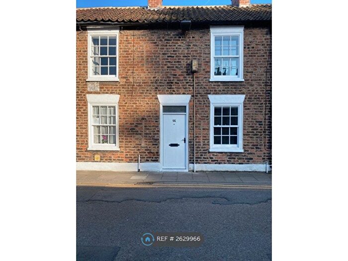 2 Bedroom Terraced House To Rent In Park Street, Selby, YO8