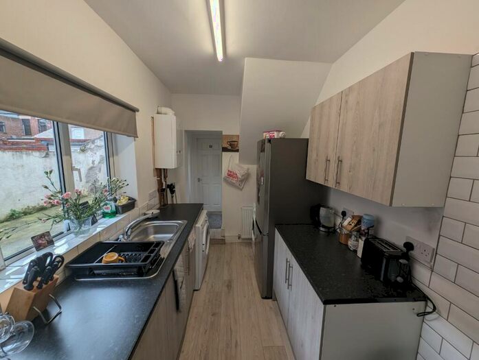 2 Bedroom Flat To Rent In Elsdon Terrace, North Shields, NE29