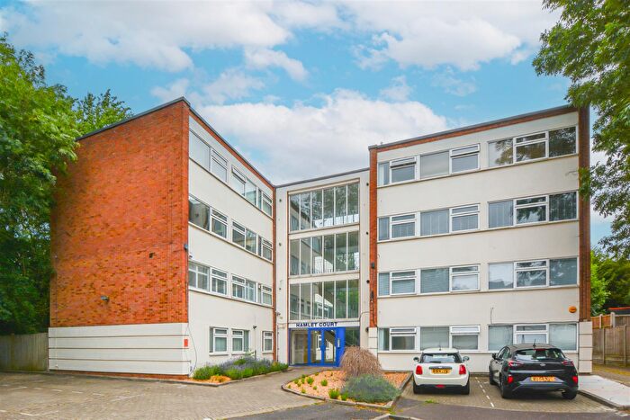 2 Bedroom Apartment For Sale In Hamlet Court, Leonard Way, Brentwood, CM14