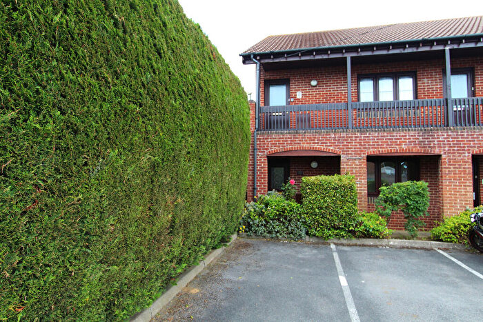 1 Bedroom Flat To Rent In Fareham, Hampshire, PO15