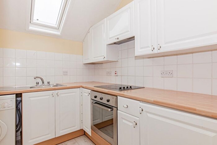 1 Bedroom Flat To Rent In Wildmoor Gate, Abingdon, OX14
