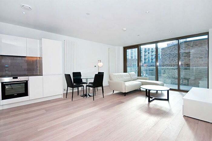 2 Bedroom Flat To Rent In Admiralty Avenue, Royal Wharf, E16