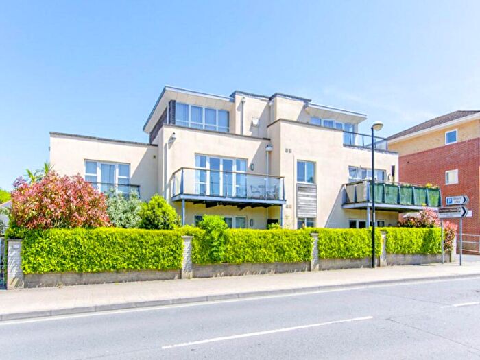 3 Bedroom Maisonette To Rent In Victoria Road, Ferndown, Dorset, BH22