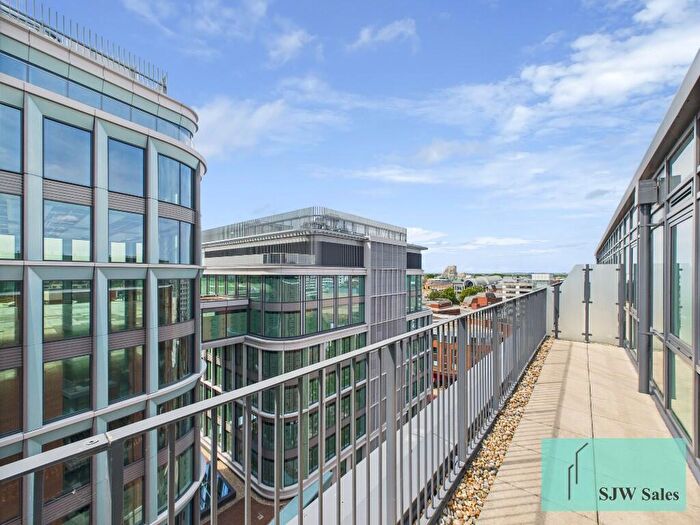 1 Bedroom Penthouse For Sale In Royal Exchange Kingston, Brook Street, KT1