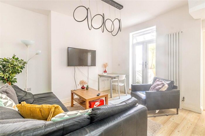 3 Bedroom Terraced House For Sale In Hillside Street, Totterdown, Bristol, BS4