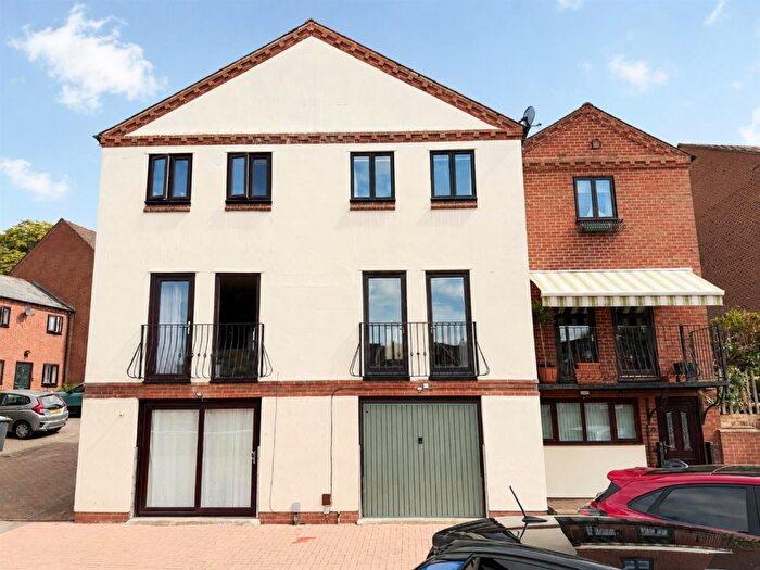 2 Bedroom Terraced House For Sale In Millside Court, Bewdley, DY12