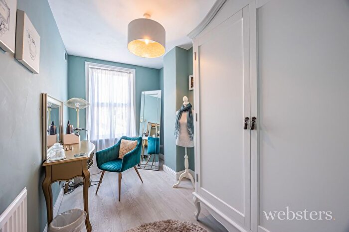 3 Bedroom Terraced House For Sale In Warwick Street, Norwich, NR2