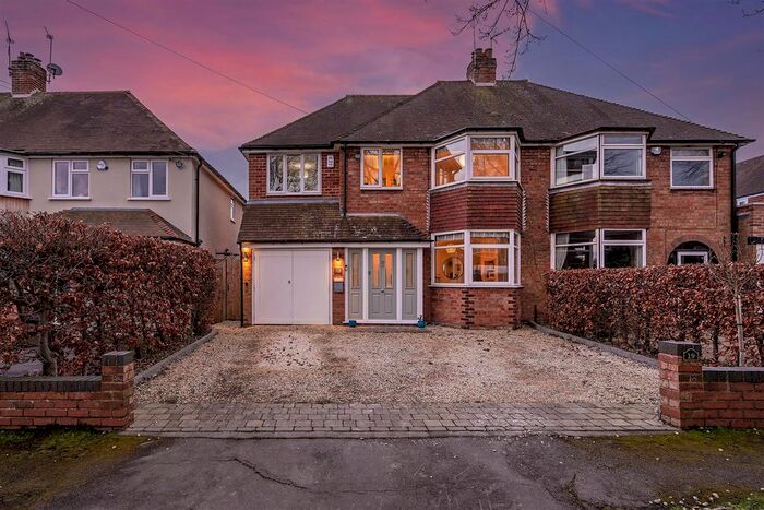 4 Bedroom Semi-Detached House To Rent In Kingswood Close, Lapworth, Solihull B94