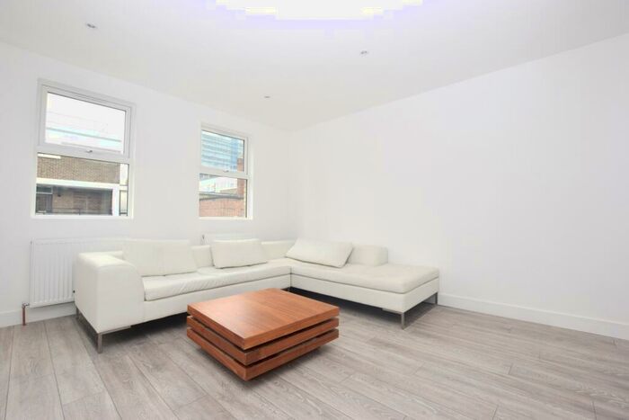 3 Bedroom Flat To Rent In New Church Road Camberwell, SE5