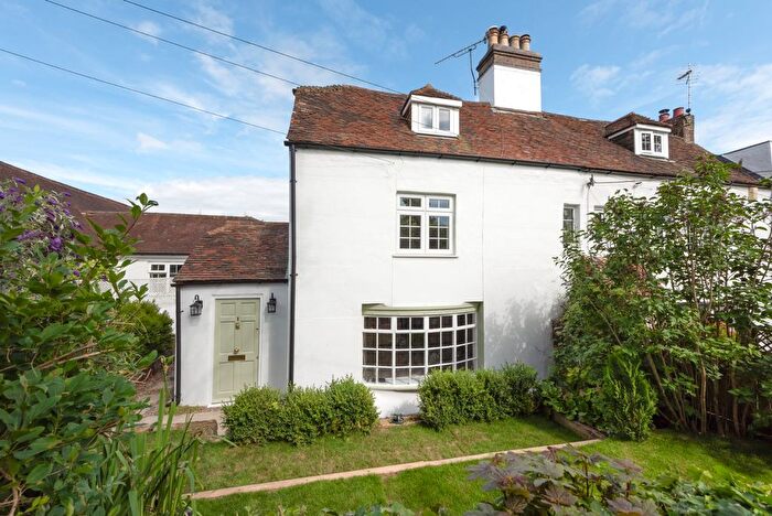 3 Bedroom End Of Terrace House For Sale In Mulberry Hill, Chilham, Kent, CT4