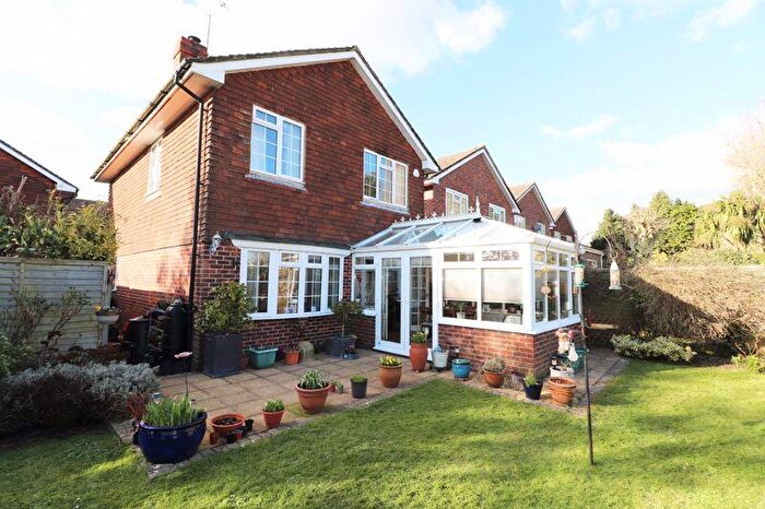3 Bedroom Detached House For Sale In Church Close, Clapham, BN13