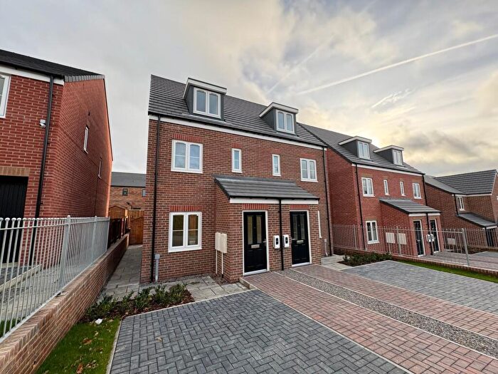 3 Bedroom Semi Detached House To Rent In Elm Rise, Birtley, DH3