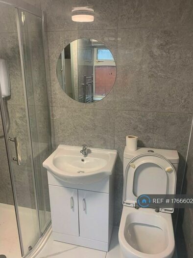 3 Bedroom Terraced House To Rent In Melbourne Road, Leicester, LE2