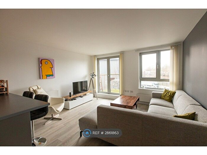 2 Bedroom Flat To Rent In Eden Grove, London, N7