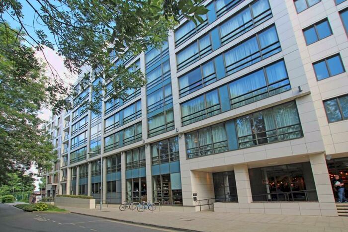 1 Bedroom Flat To Rent In Down Hall Road, Kingston Upon Thames, KT2