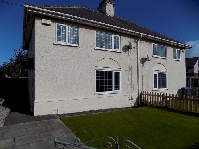 3 Bedroom Semi-Detached House To Rent In Caunce Street, Blackpool, FY3