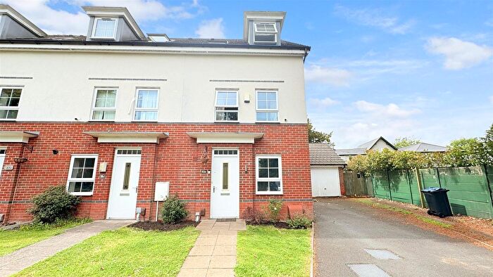 3 Bedroom End Of Terrace House For Sale In Walkers Heath Road, Kings Norton, Birmingham, B38