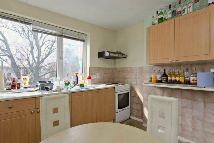 3 Bedroom Flat To Rent In The Grove, Stratford, London, E15